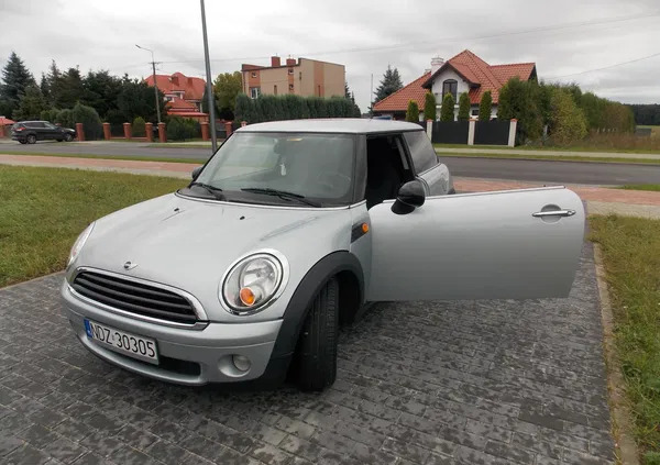 mini warmińsko-mazurskie MINI ONE cena 14900 przebieg: 256000, rok produkcji 2007 z Działdowo